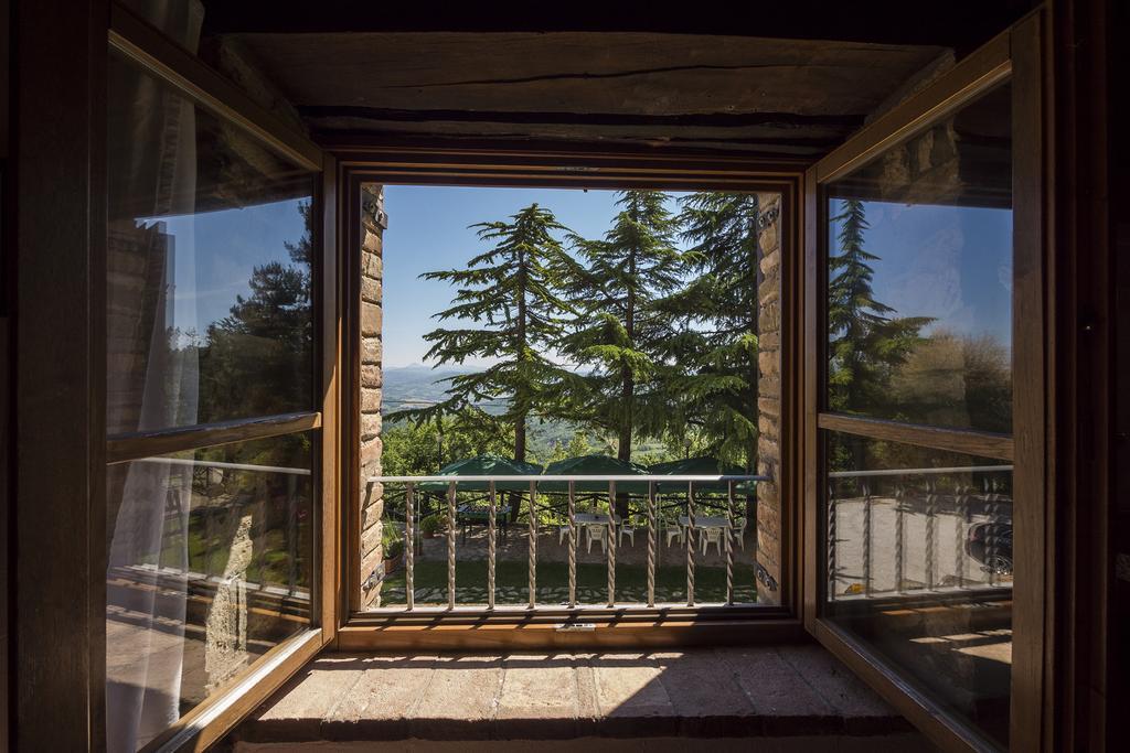Agriturismo Monte Acuto Umbertide Bagian luar foto