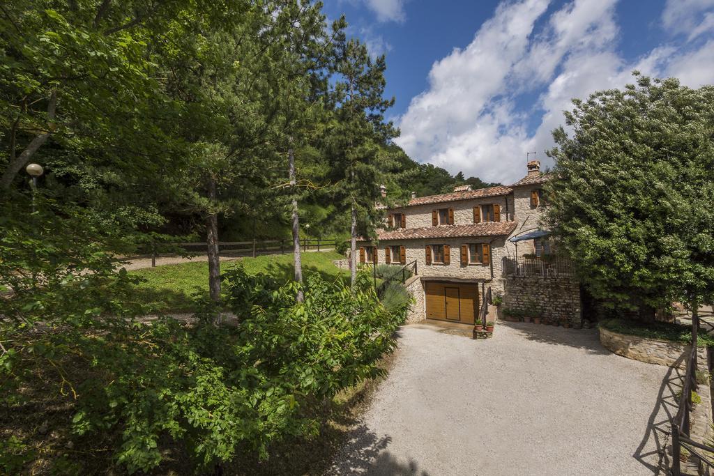 Agriturismo Monte Acuto Umbertide Bagian luar foto