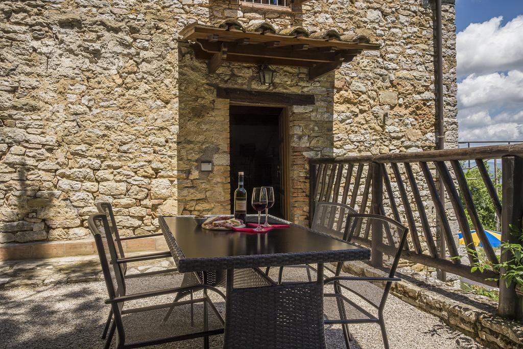 Agriturismo Monte Acuto Umbertide Ruang foto