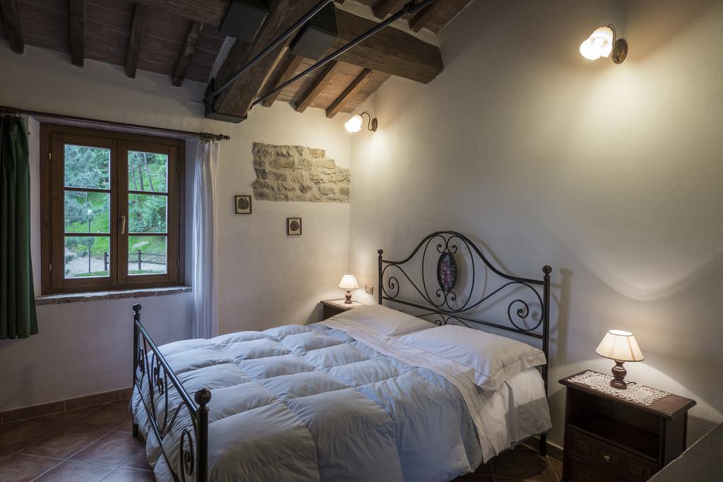 Agriturismo Monte Acuto Umbertide Ruang foto
